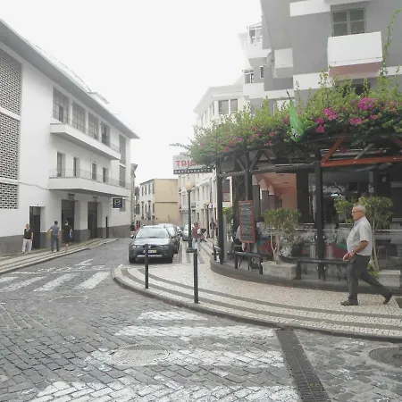 アパート Funchal Apartment